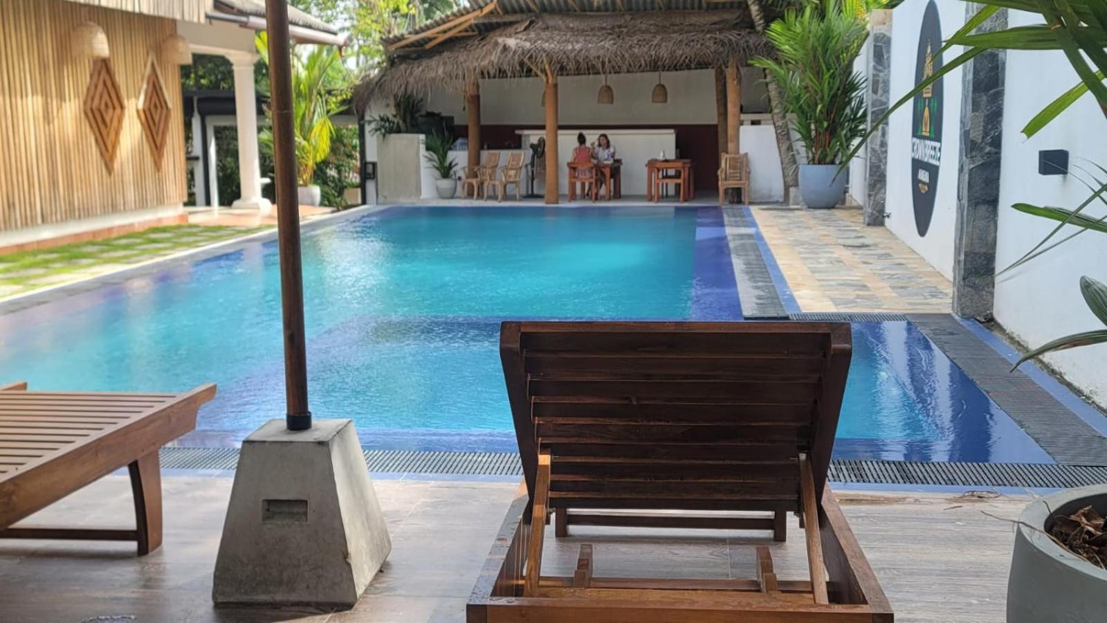 Hotel Crown Breeze à Ahangama Extérieur photo